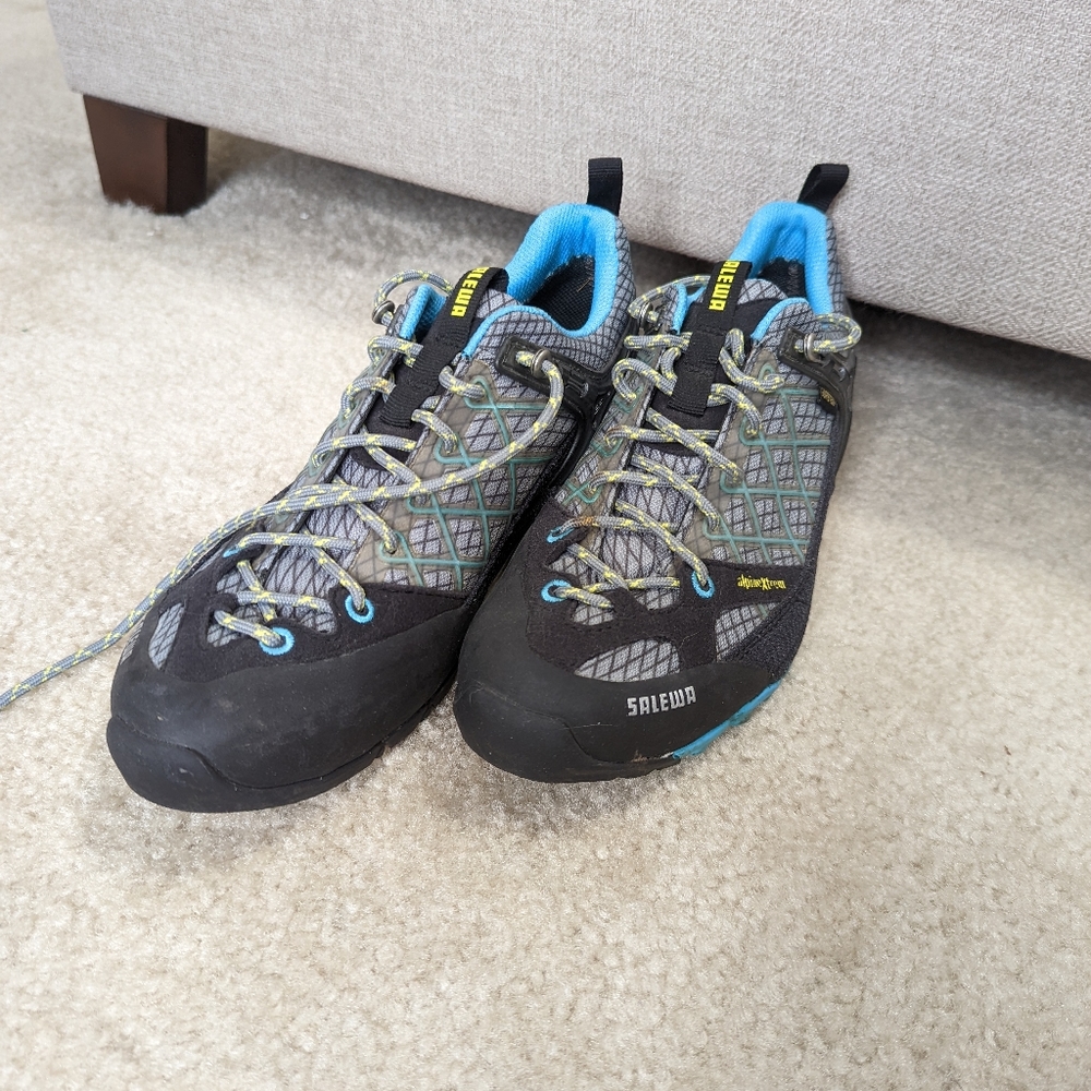 Salewa Alpindonna Alpine Mountain Terrain Hiking Shoes Size 8.5